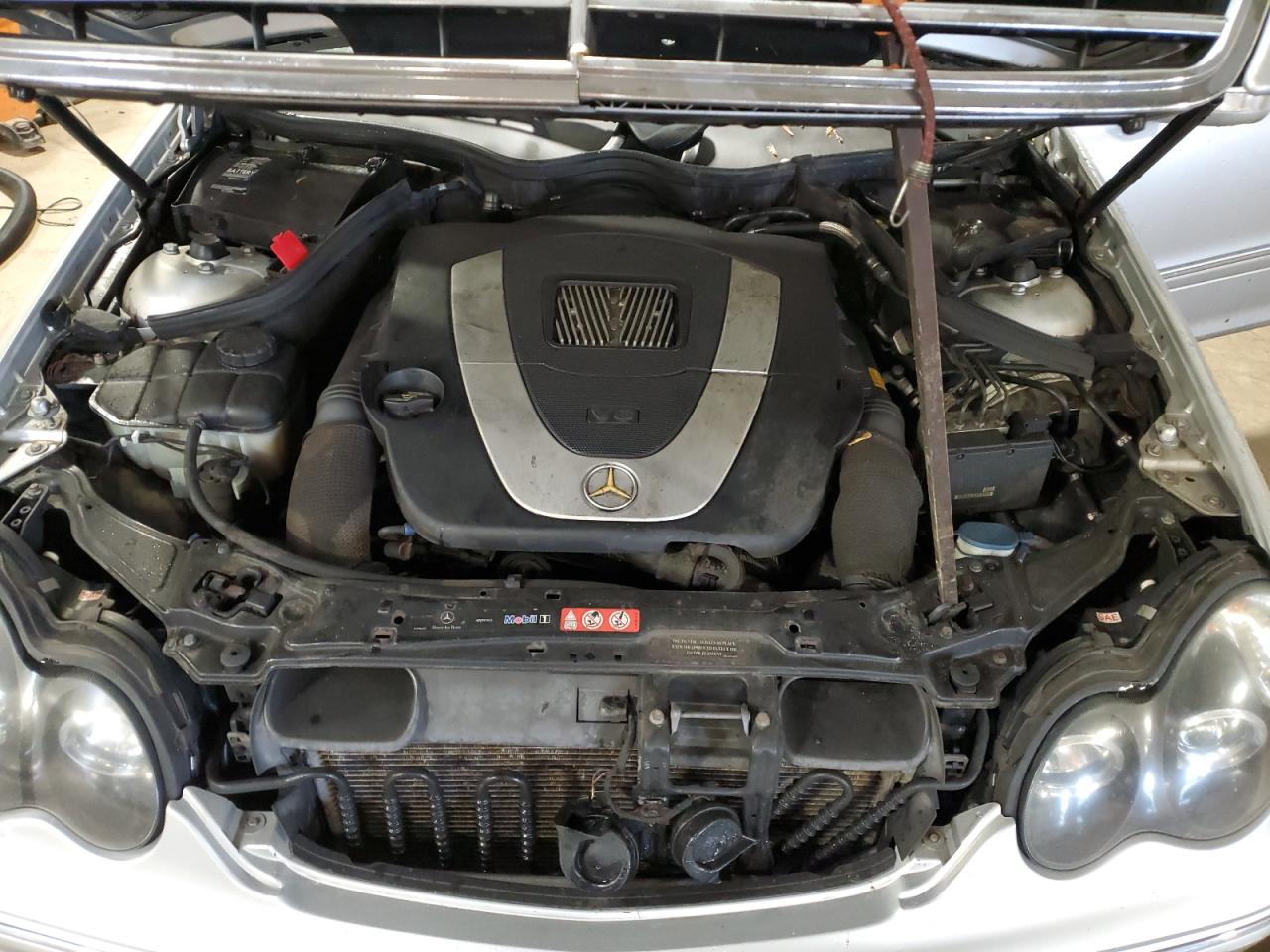 MERCEDES-BENZ C 2006 — 12