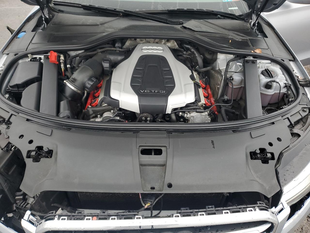 AUDI A8 2016 — 12