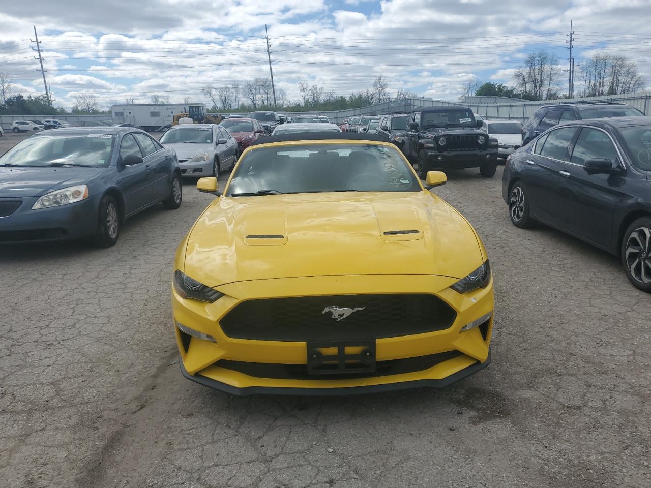 FORD MUSTANG 2018 — 6