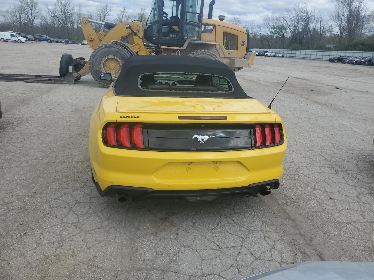 FORD MUSTANG 2018 — 7