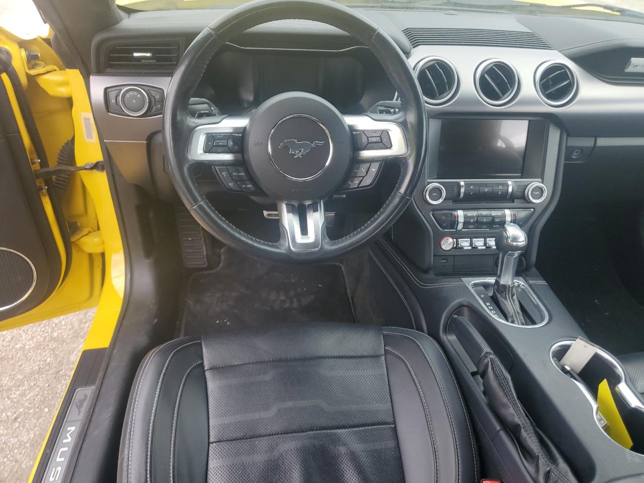 FORD MUSTANG 2018 — 9