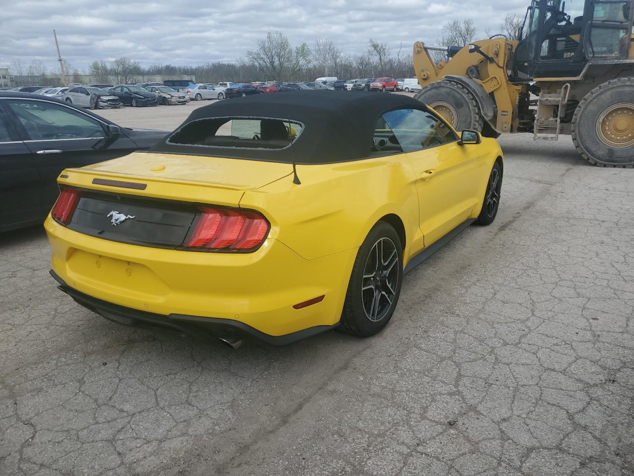 FORD MUSTANG 2018 — 4