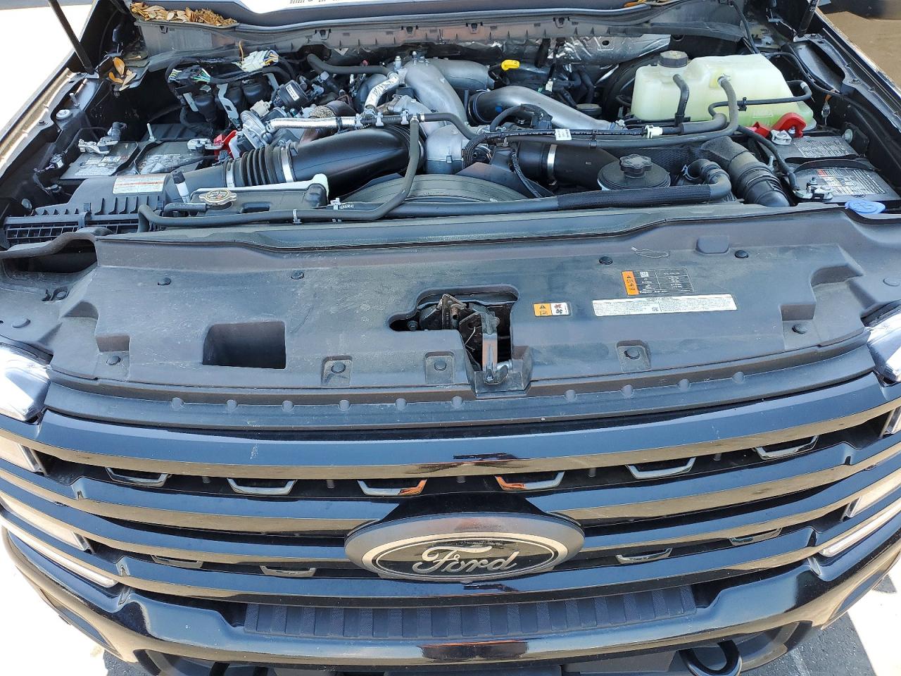 FORD F350 2024 — 12