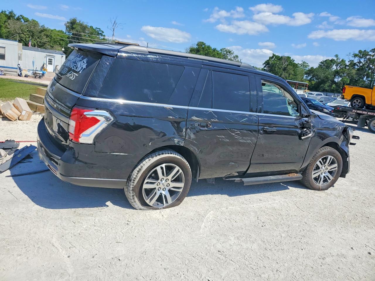 FORD EXPEDITION 2024 — 4