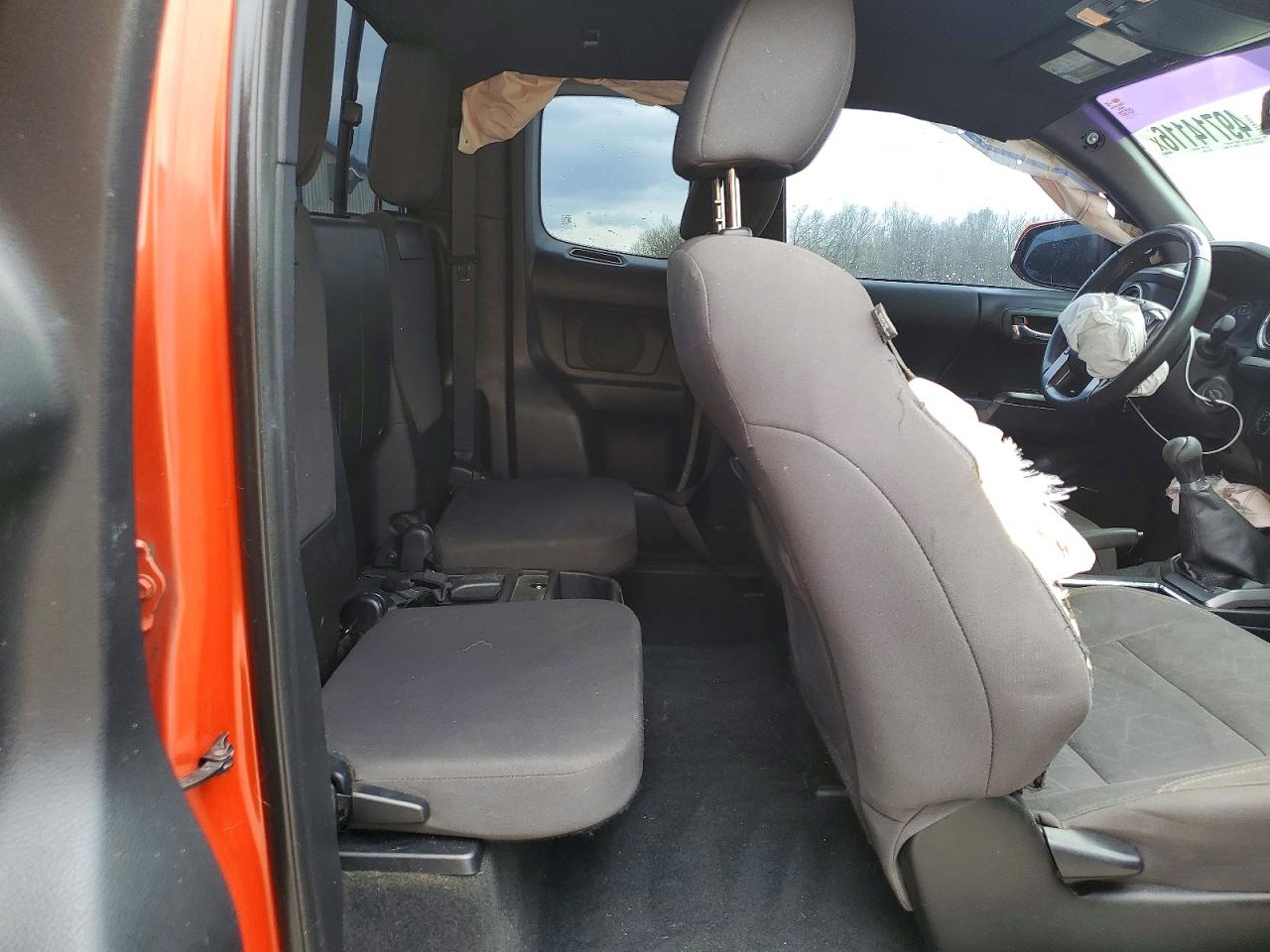 TOYOTA TACOMA 2016 — 11