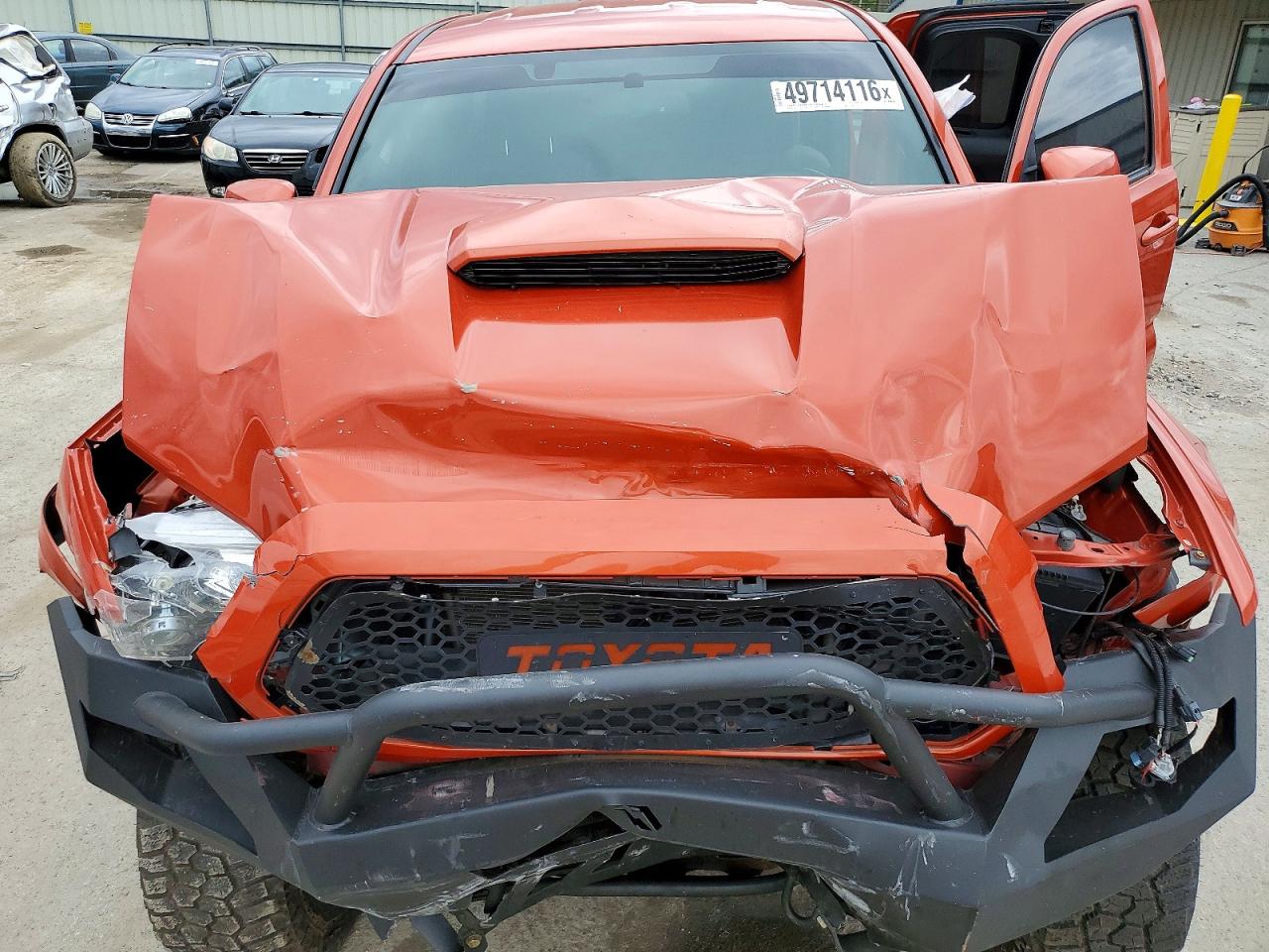 TOYOTA TACOMA 2016 — 12