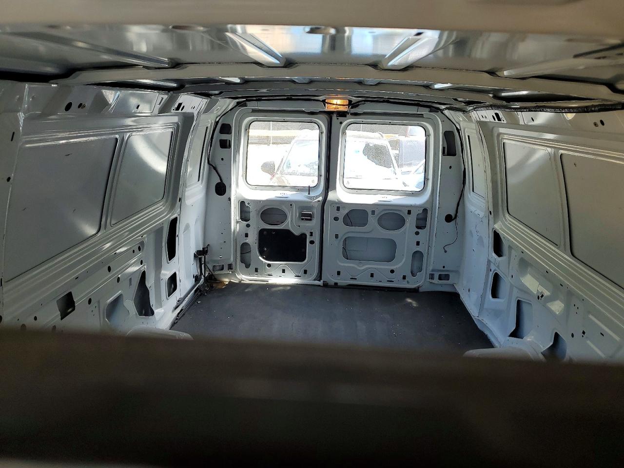 FORD ECONOLINE 2006 — 11