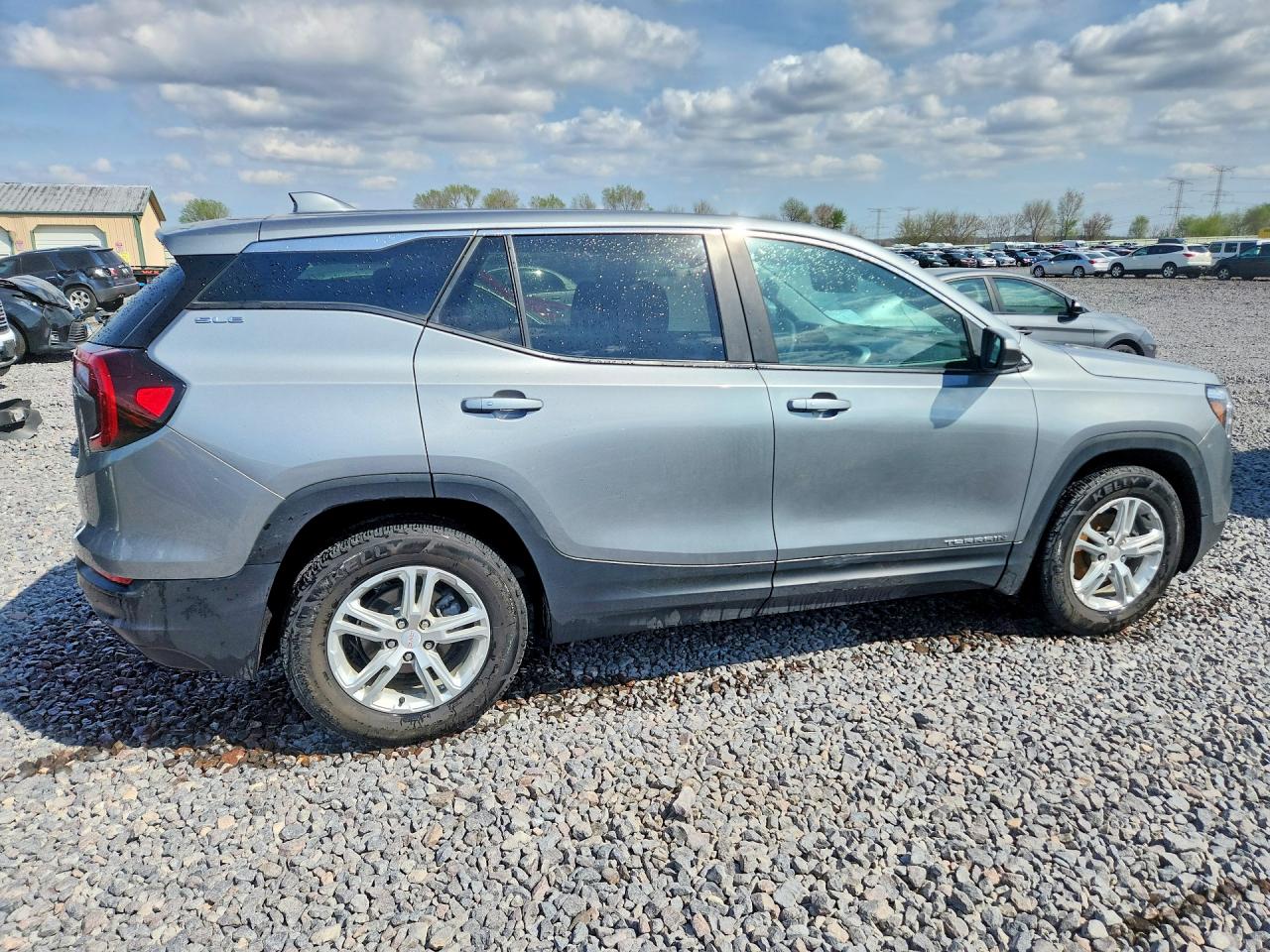GMC TERRAIN 2023 — 4