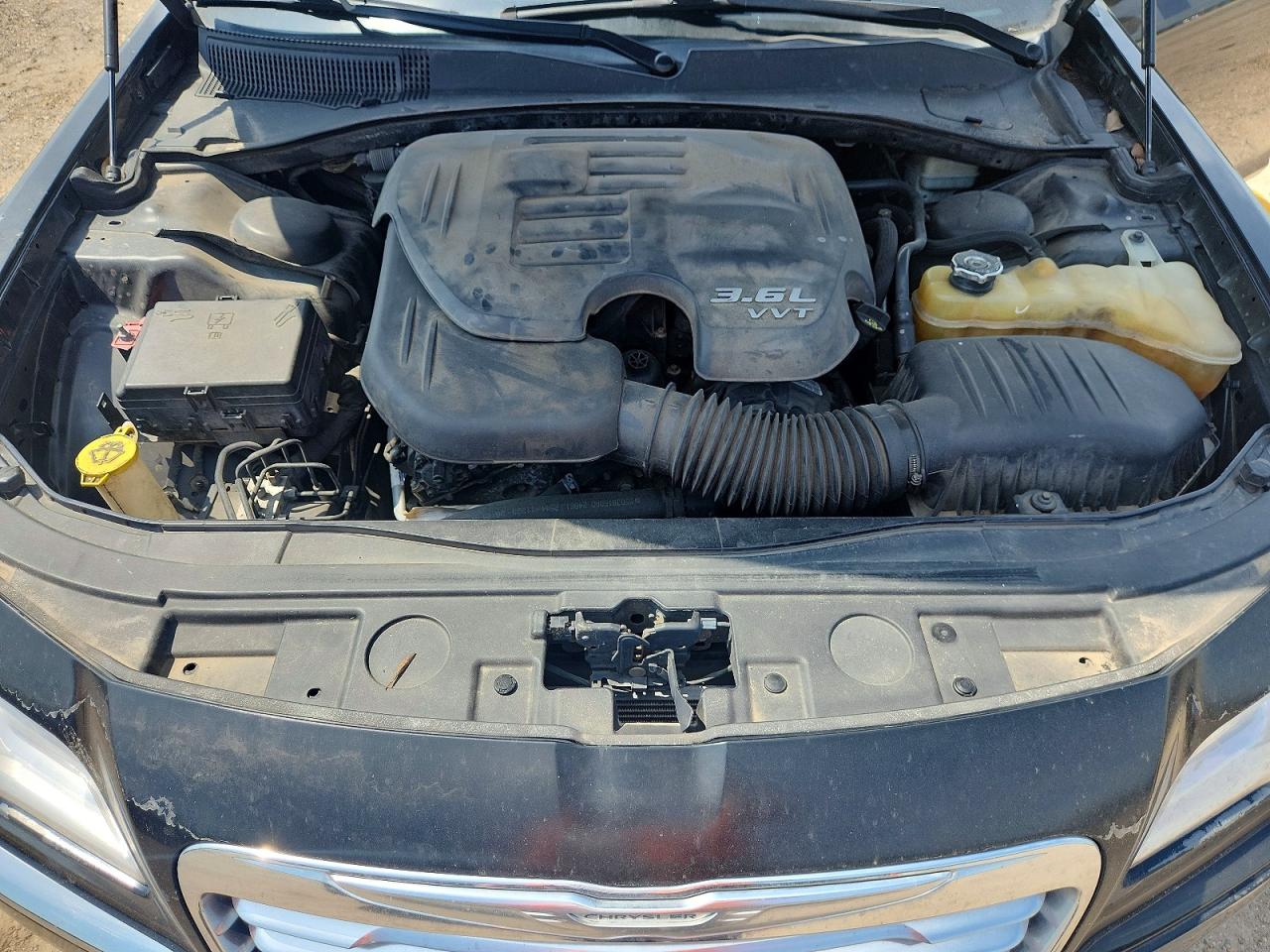 CHRYSLER 300 2014 — 12