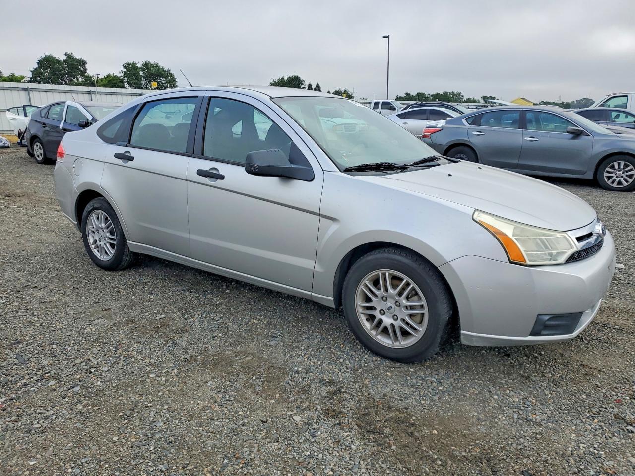 FORD FOCUS 2010 — 5