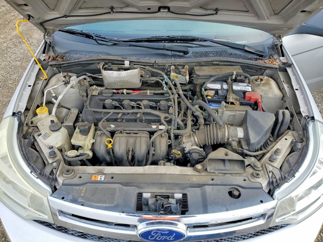 FORD FOCUS 2010 — 12