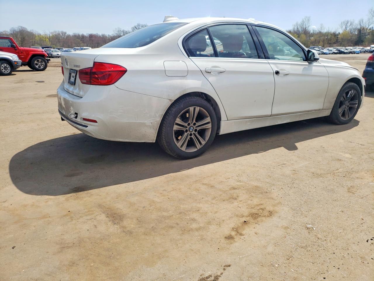 BMW 330 2018 — 4