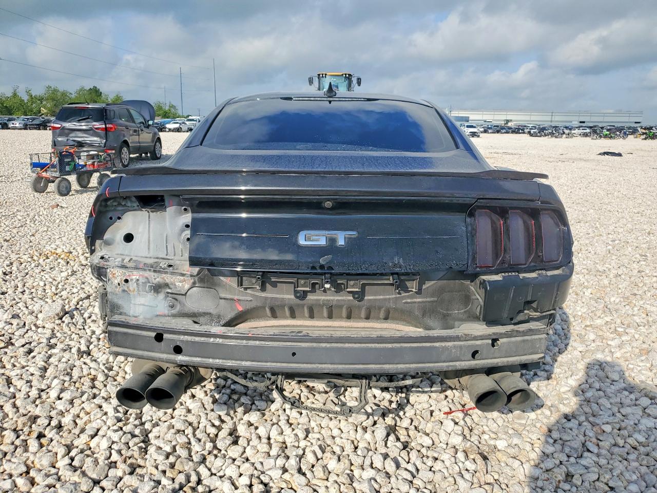 FORD MUSTANG 2023 — 7