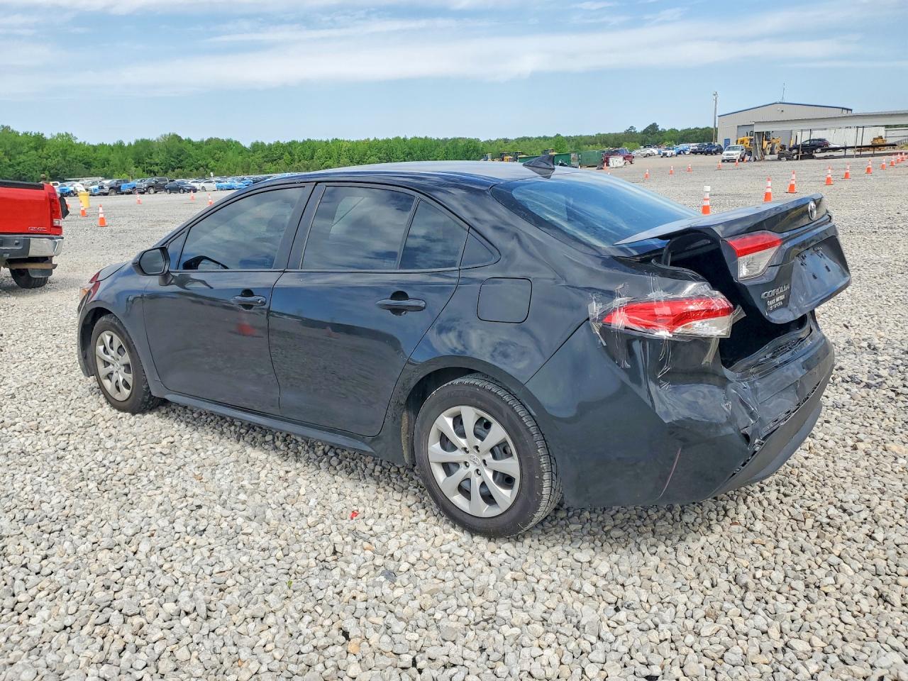 TOYOTA COROLLA LE 2021 — 3