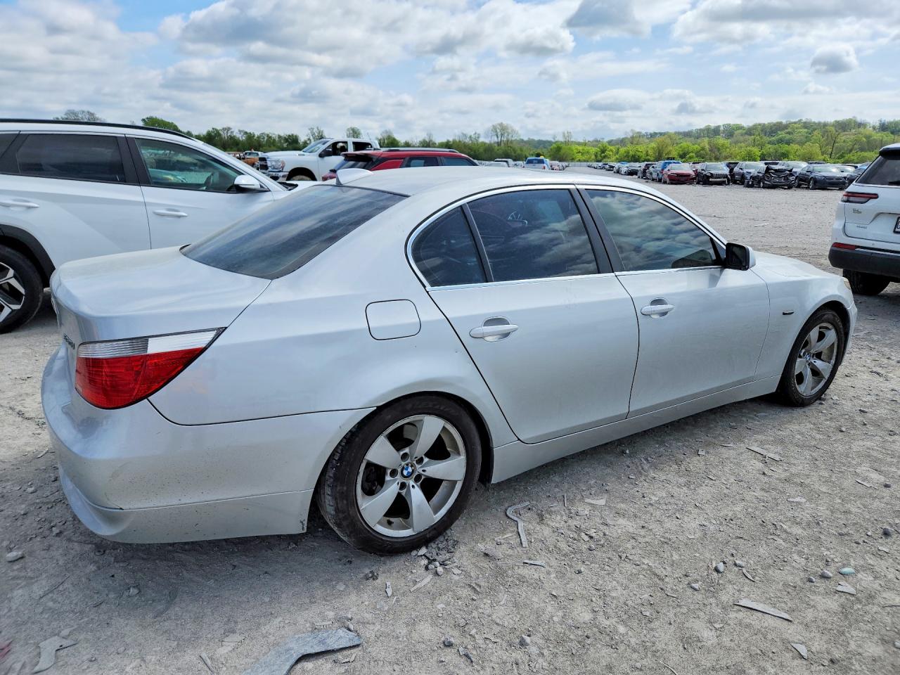 BMW 530 2005 — 4