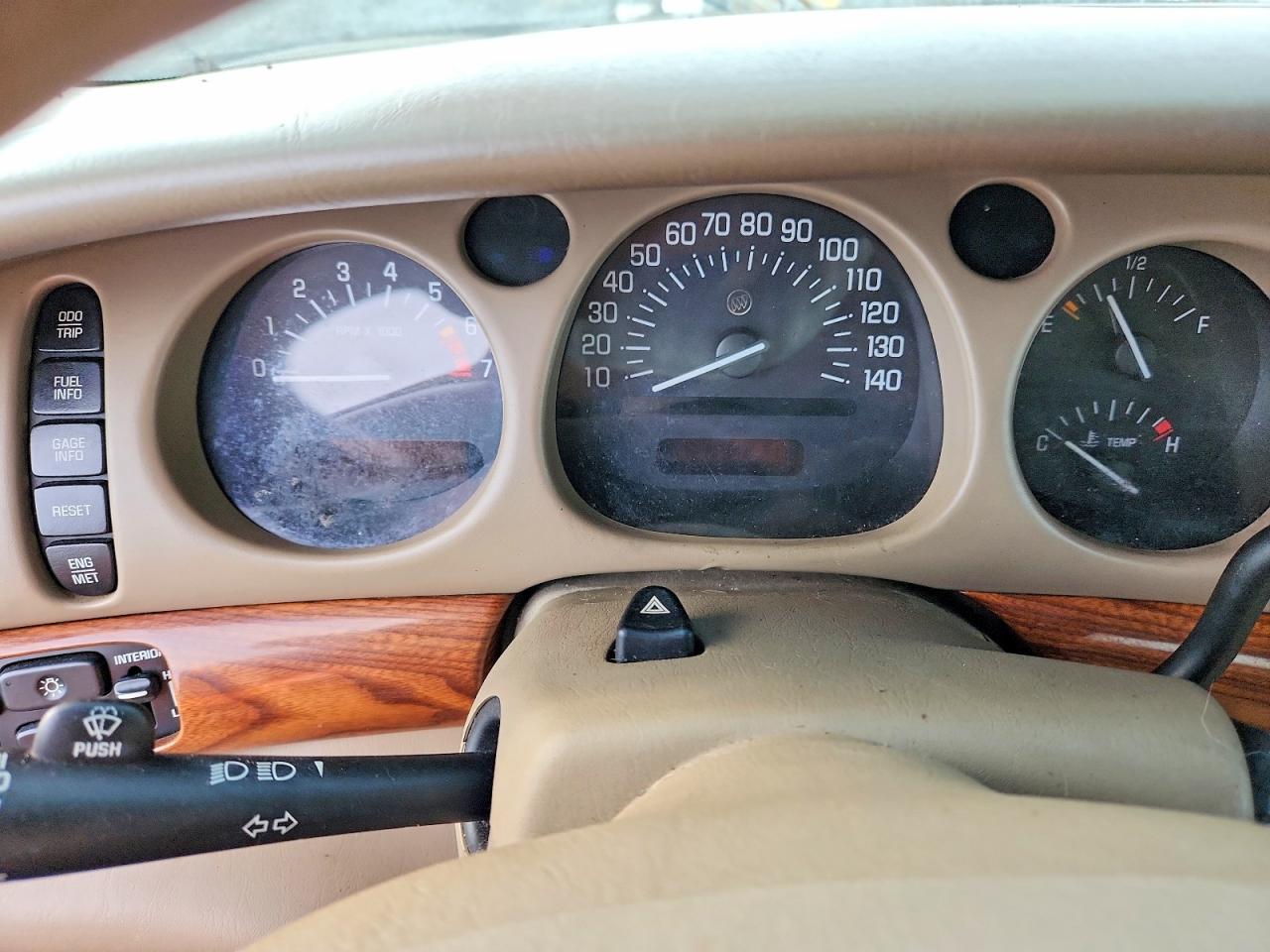 BUICK LESABRE 2000 — 10