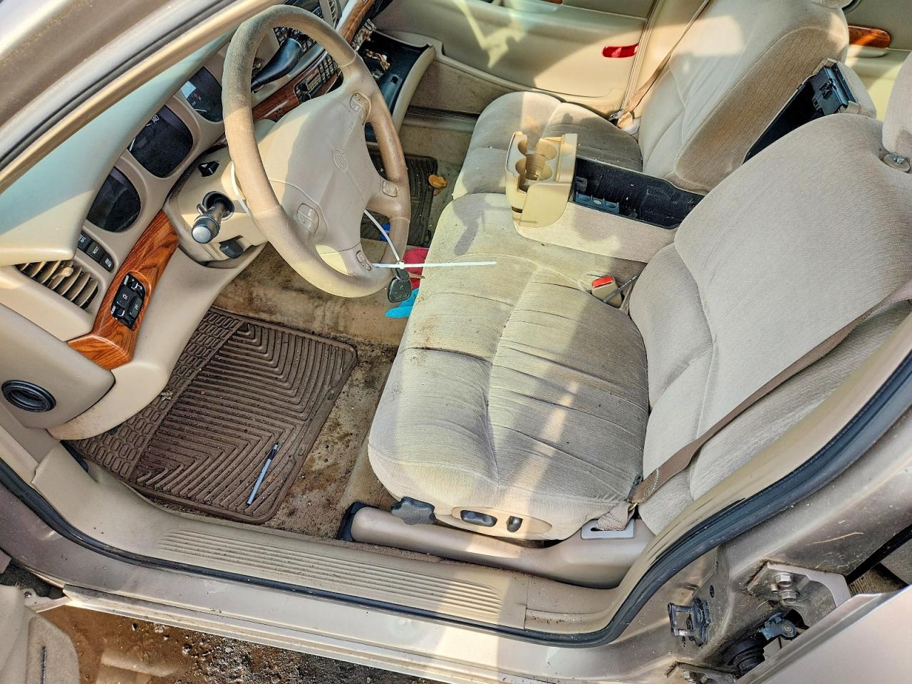 BUICK LESABRE 2000 — 8