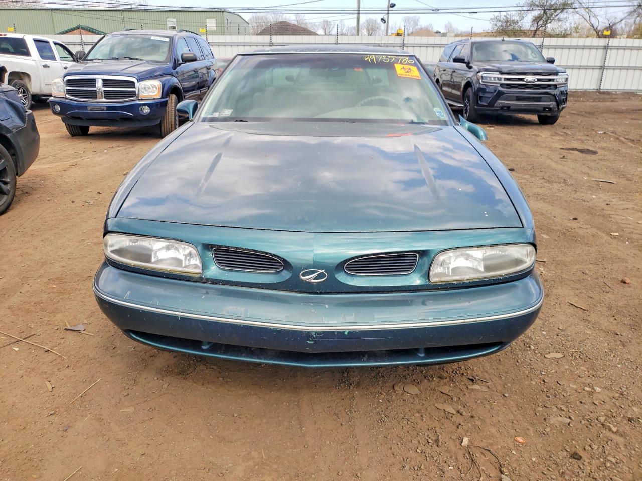 OLDSMOBILE 88 1998 — 6