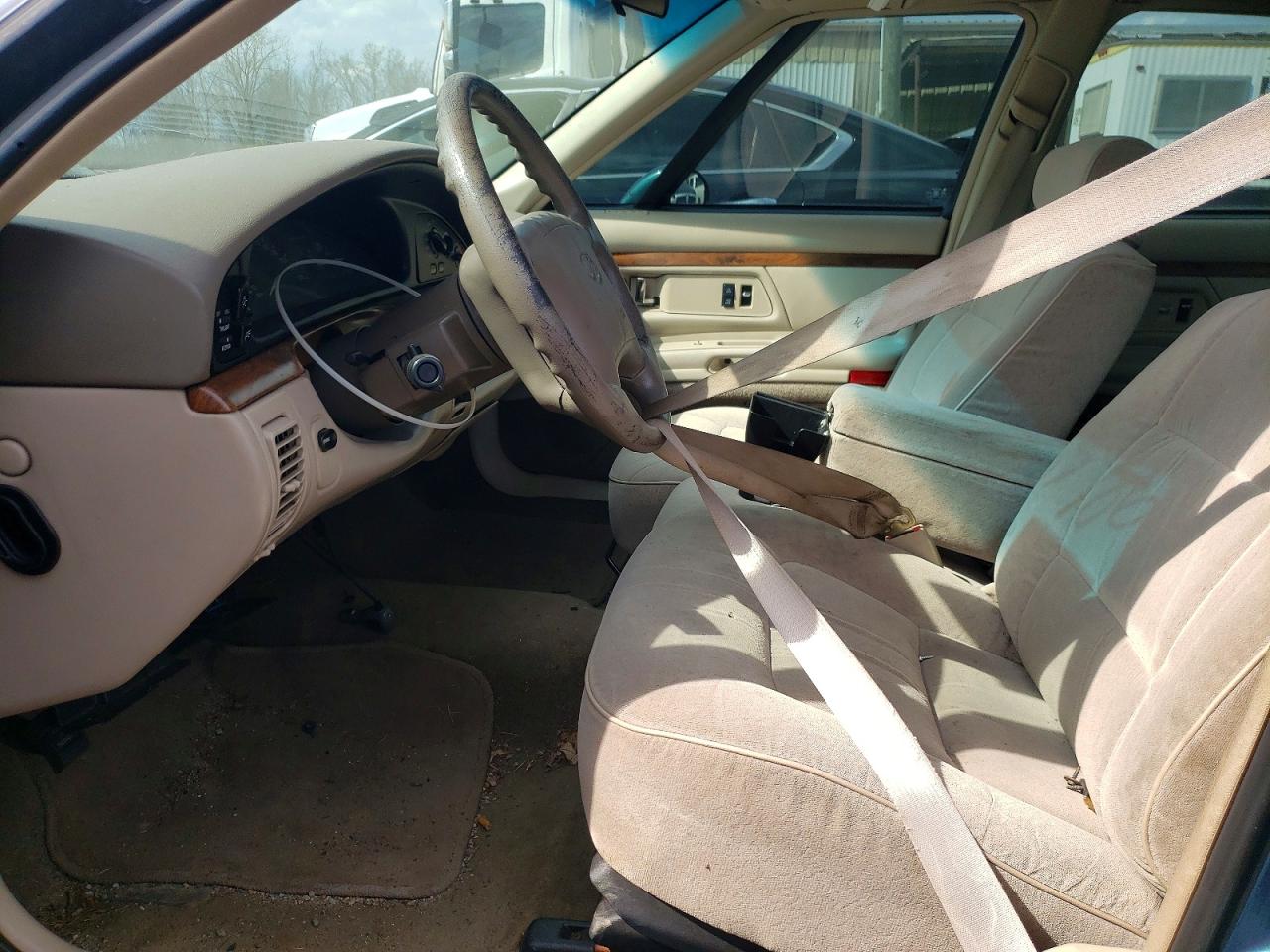 OLDSMOBILE 88 1998 — 8