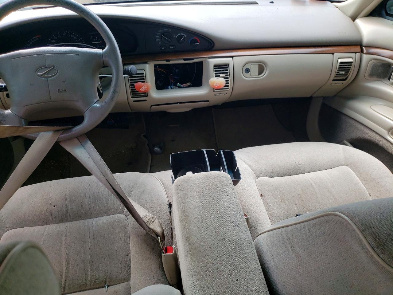 OLDSMOBILE 88 1998 — 9