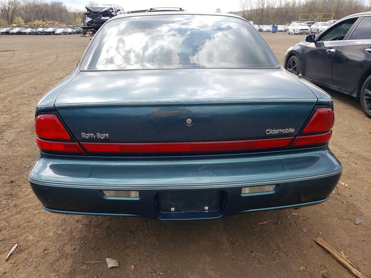 OLDSMOBILE 88 1998 — 7