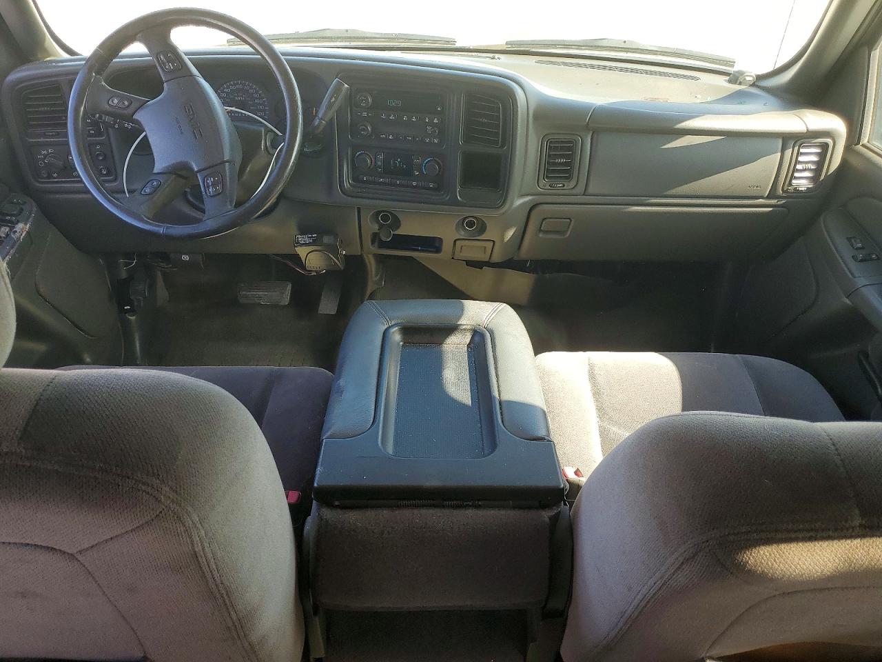 GMC NEW SIERRA 2006 — 9
