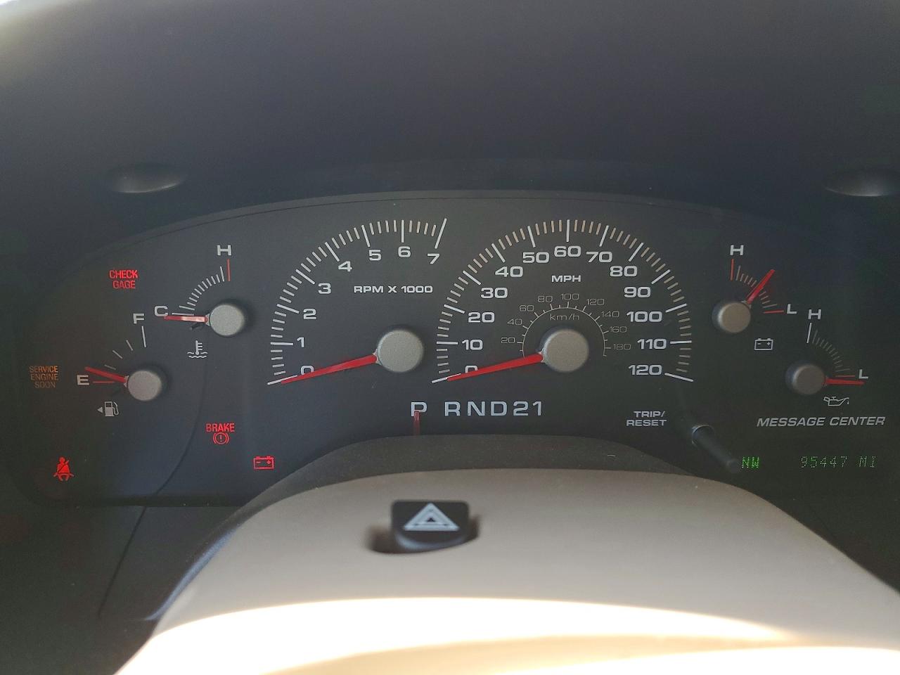 FORD EXPEDITION 2004 — 10