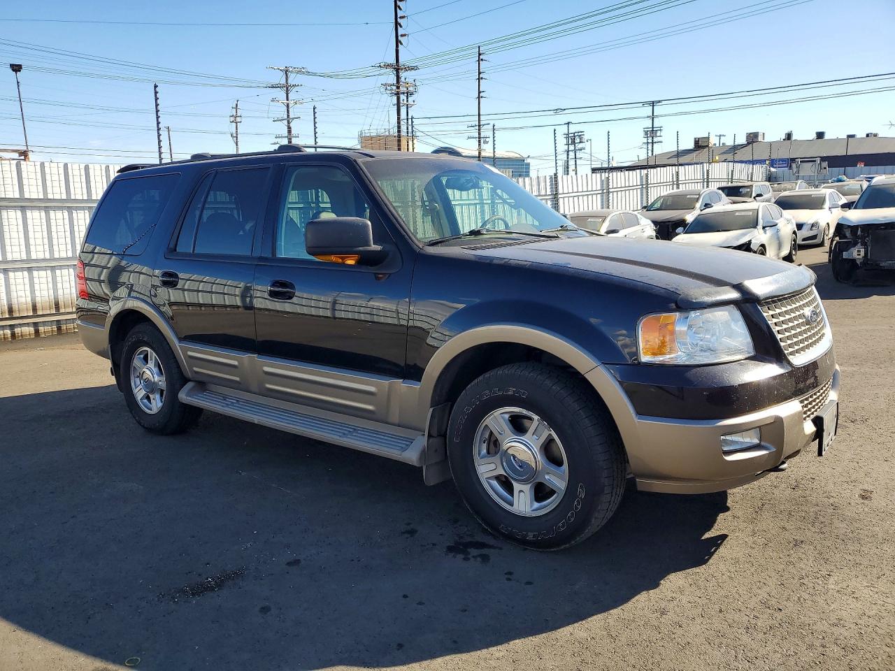 FORD EXPEDITION 2004 — 5