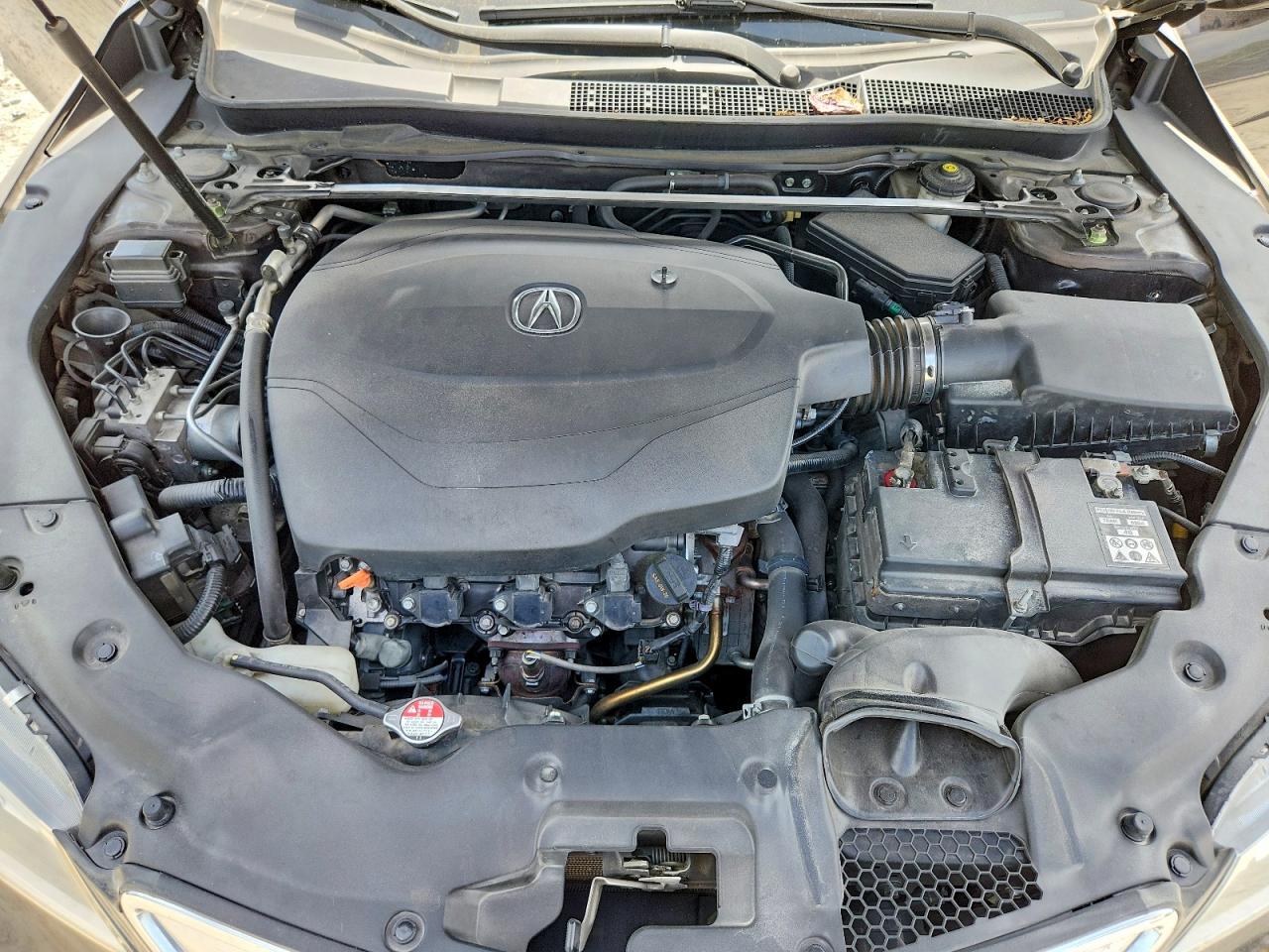 ACURA TLX 2017 — 12