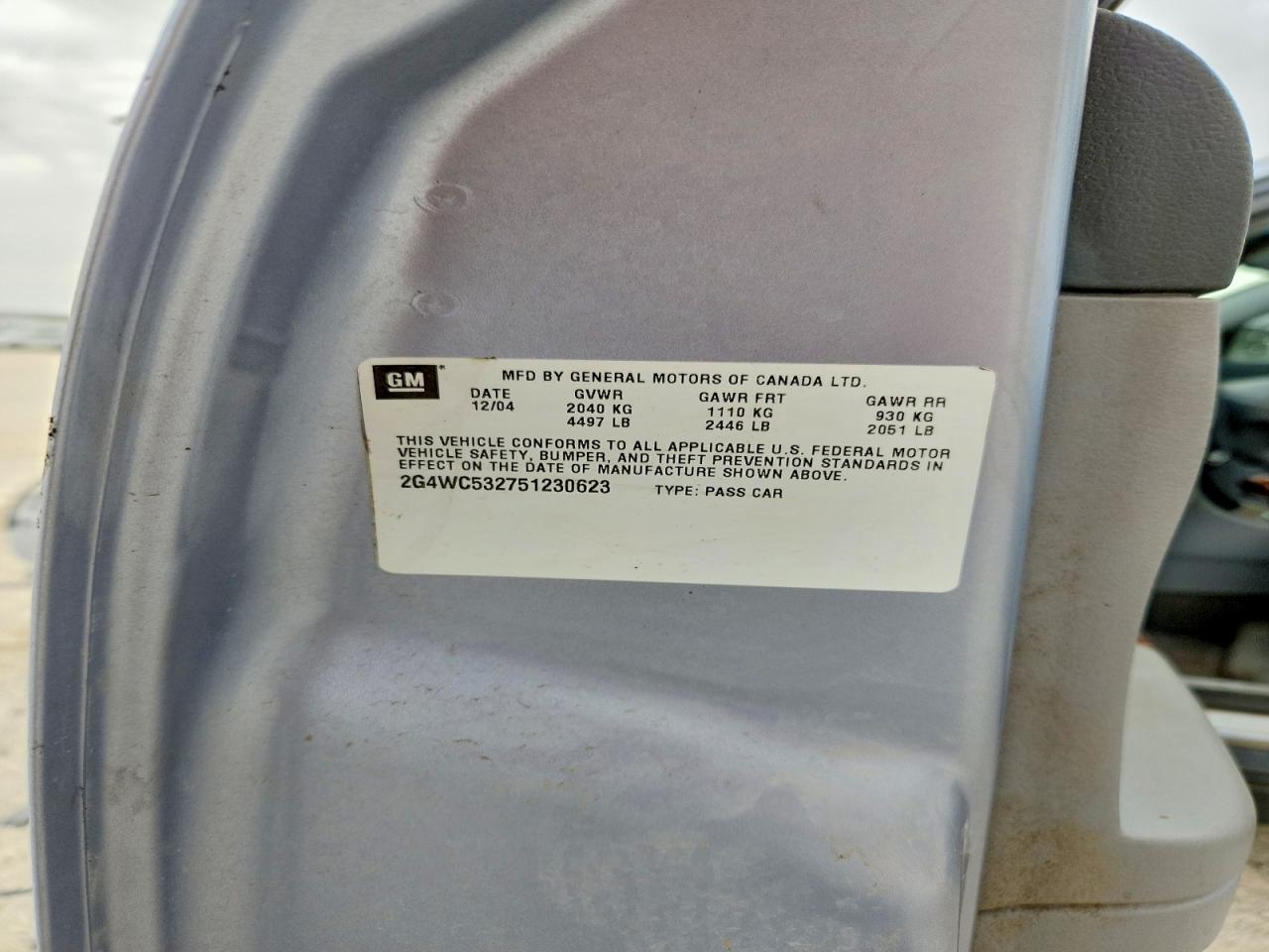 BUICK LACROSSE 2005 — 13