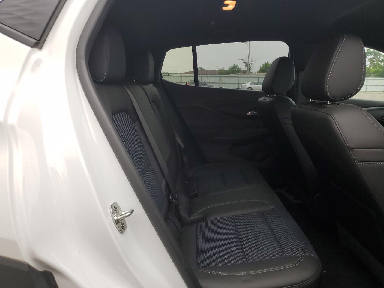 BUICK ENVISTA 2025 — 11