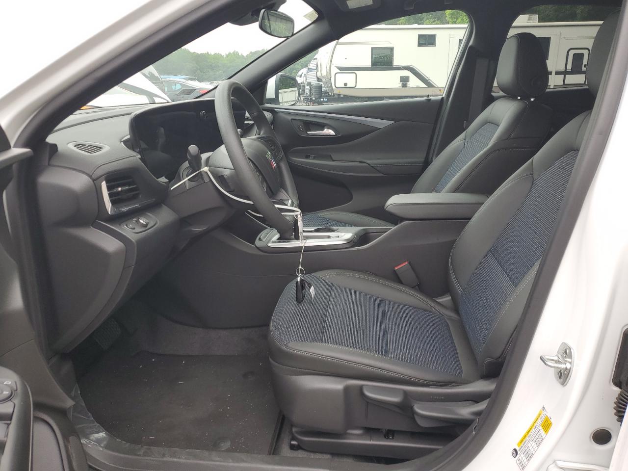 BUICK ENVISTA 2025 — 8