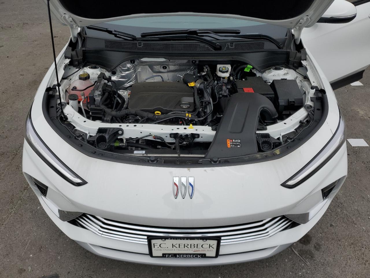 BUICK ENVISTA 2025 — 12