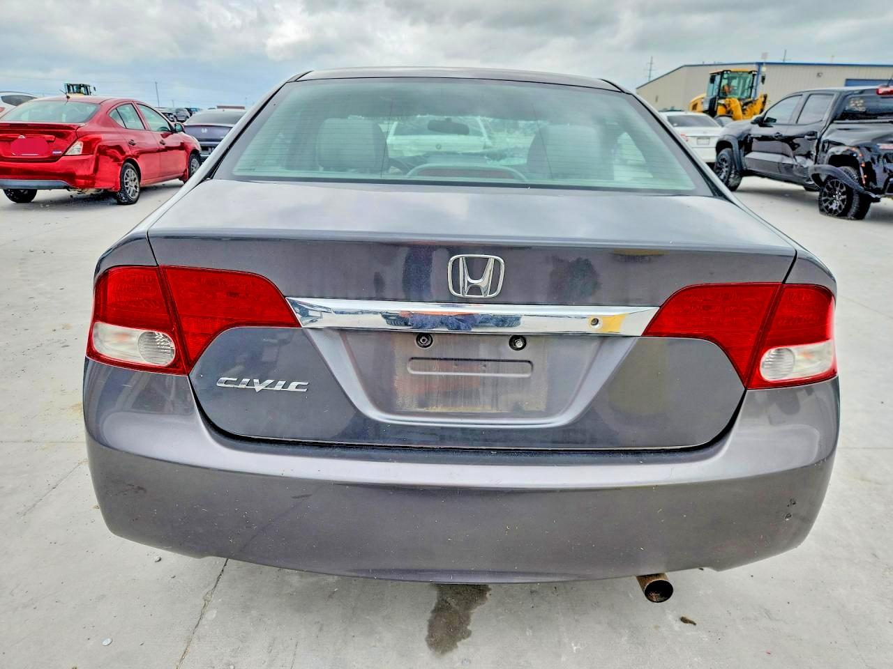 HONDA CIVIC 2011 — 7