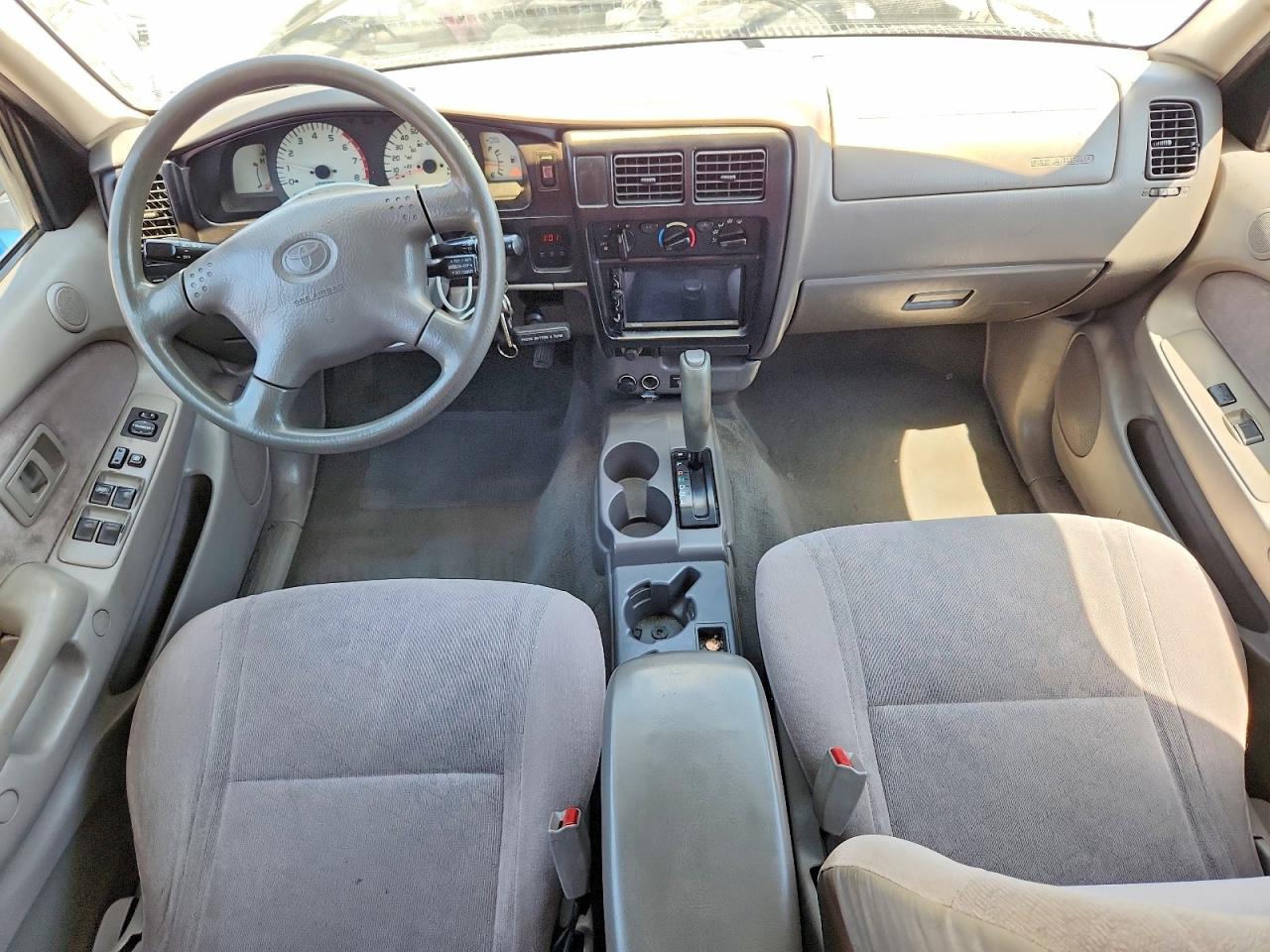 TOYOTA TACOMA 2001 — 9