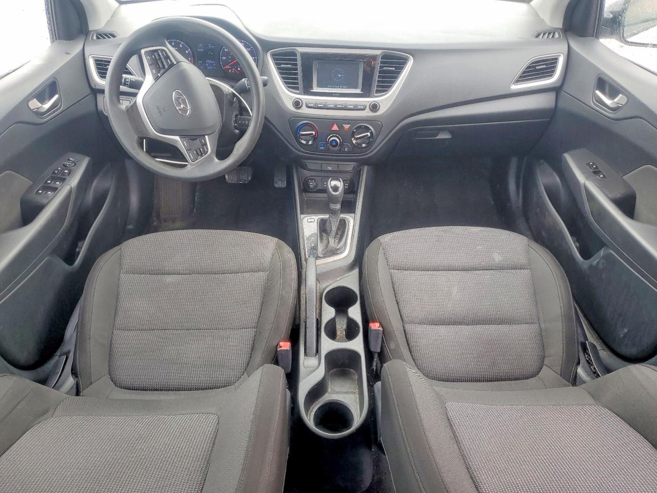 HYUNDAI ACCENT 2020 — 9