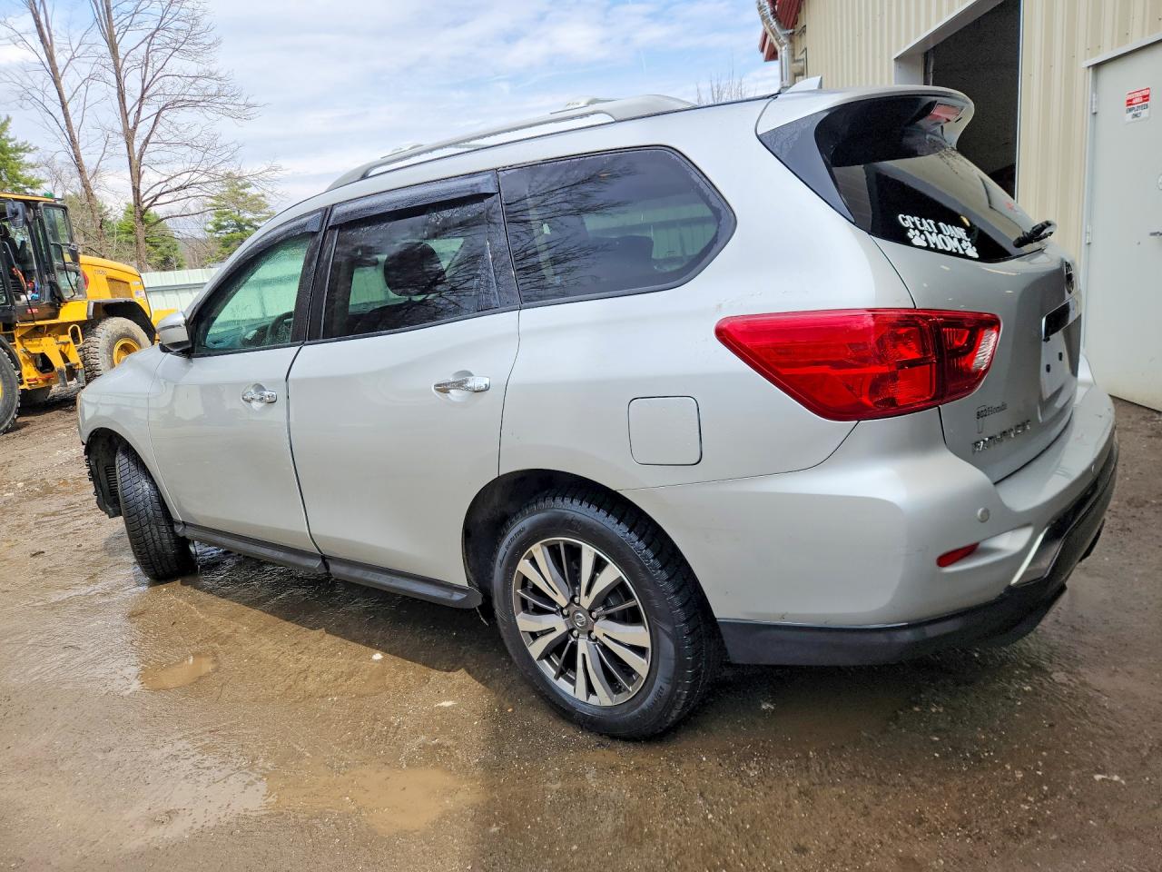 NISSAN PATHFINDER 2019 — 3