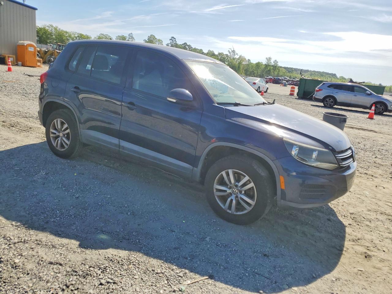 VOLKSWAGEN TIGUAN 2014 — 5