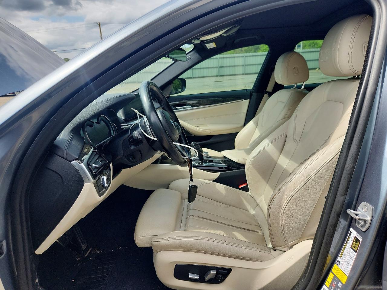 BMW 530E 2018 — 8