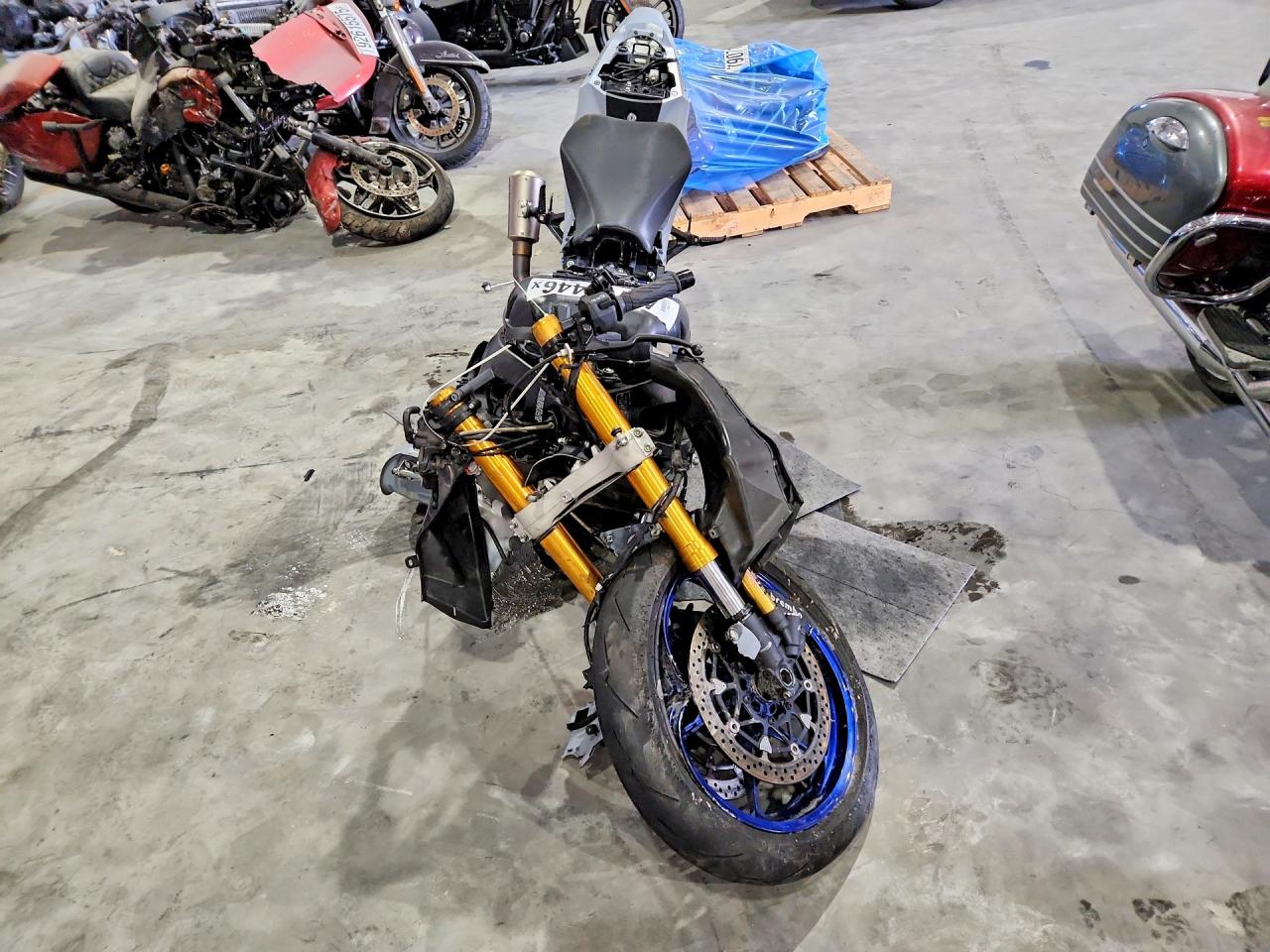 SUZUKI GSX-R1000 2022 — 3