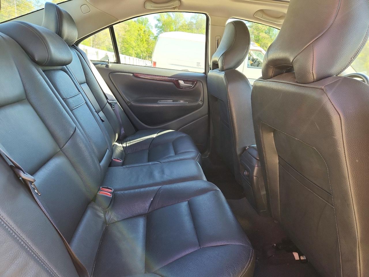 VOLVO S60 2003 — 11