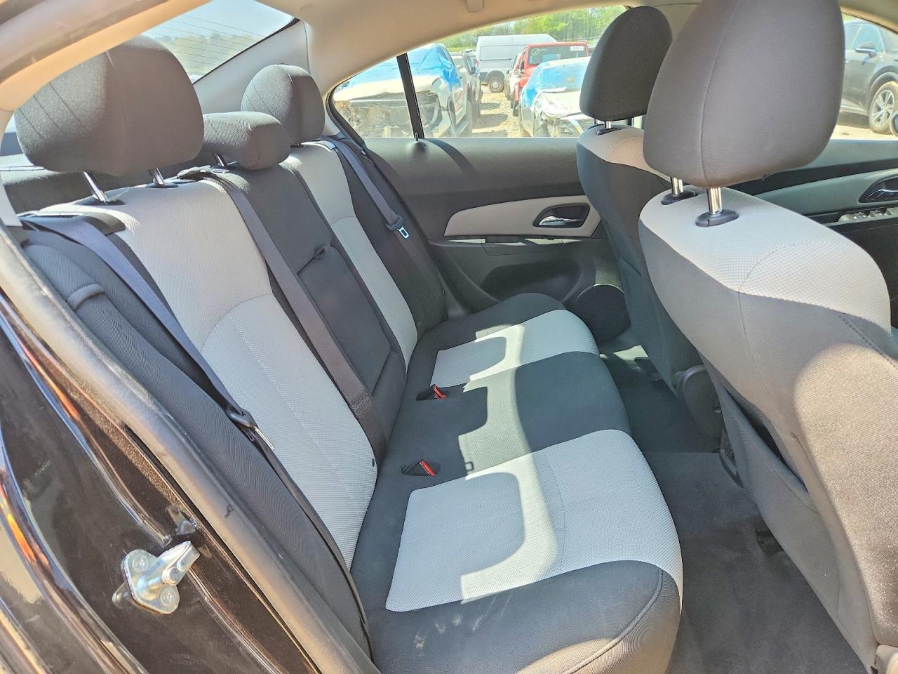 CHEVROLET CRUZE 2011 — 11