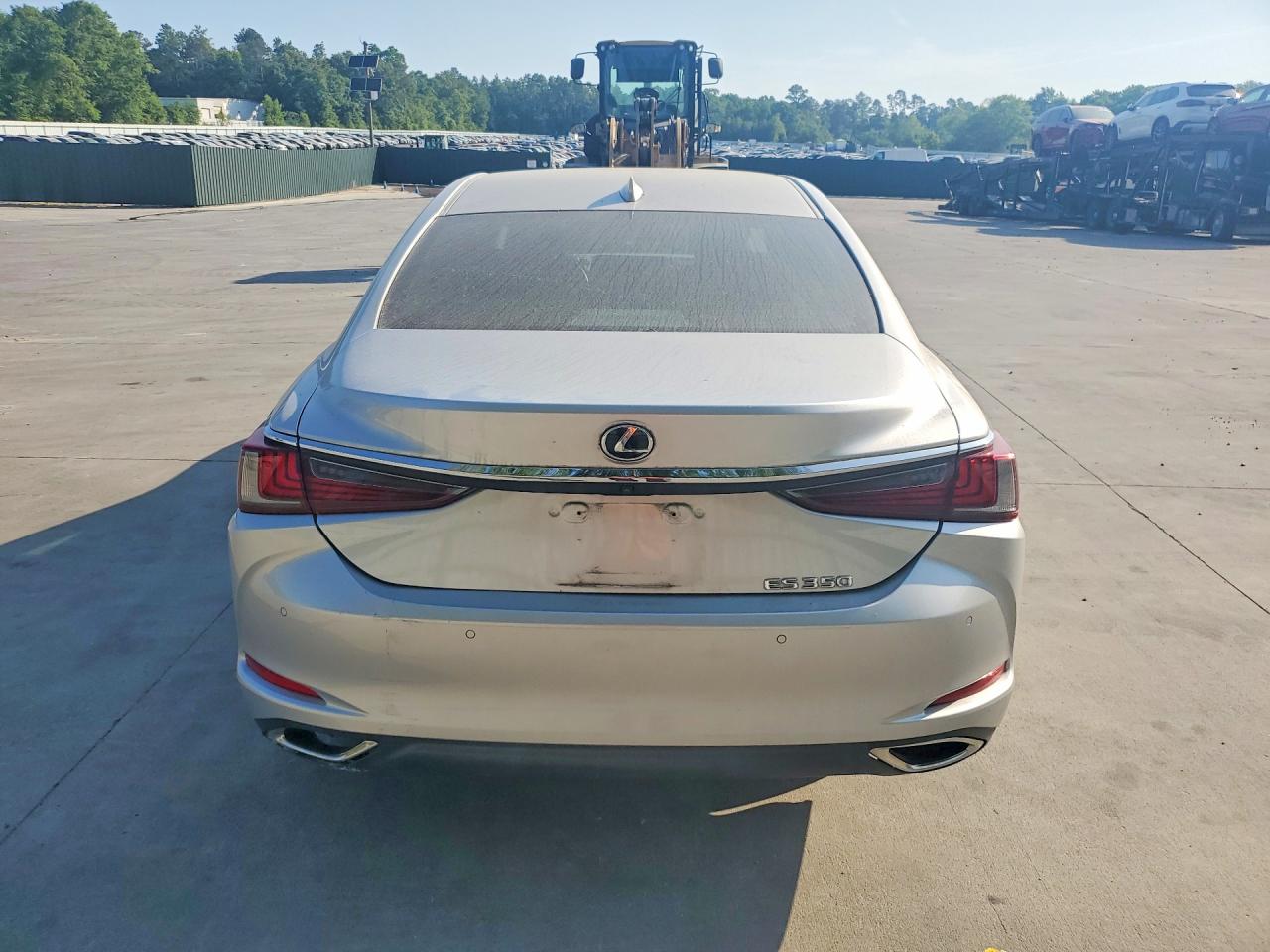 LEXUS ES 2019 — 7