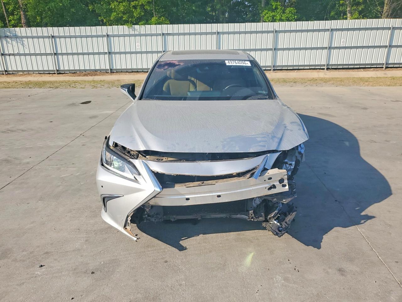 LEXUS ES 2019 — 6