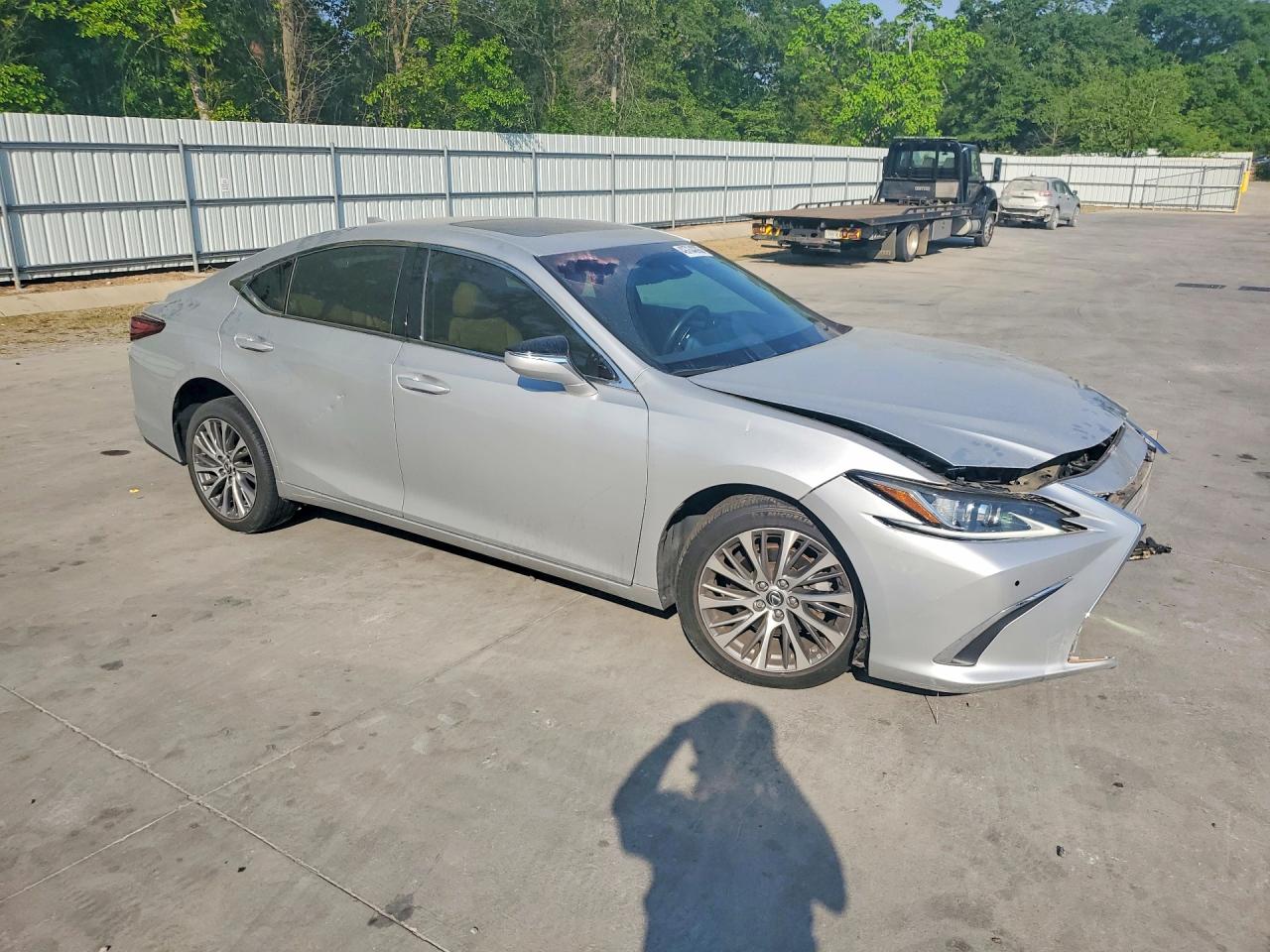 LEXUS ES 2019 — 5