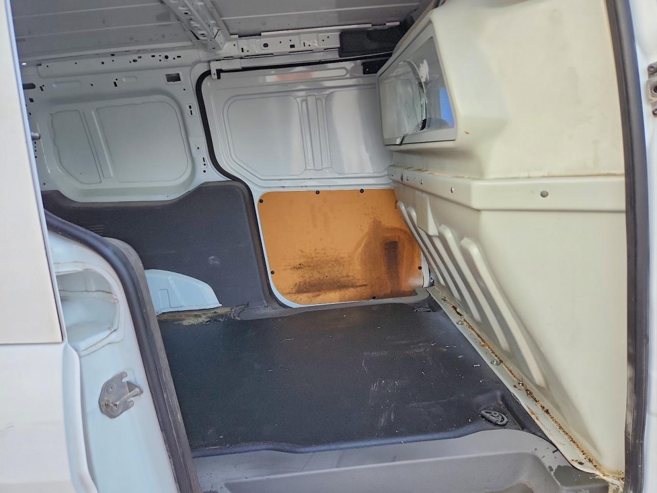 FORD TRANSIT CONNECT 2022 — 12