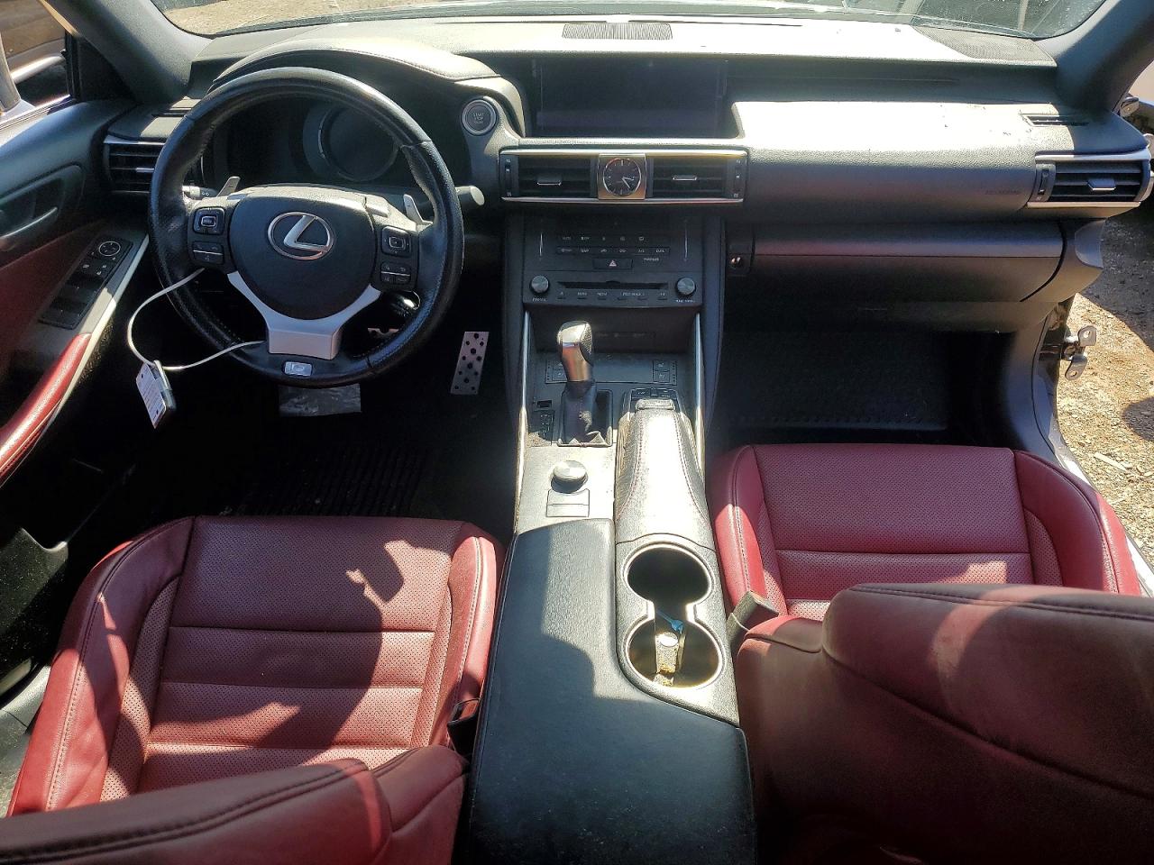 LEXUS IS 2020 — 9