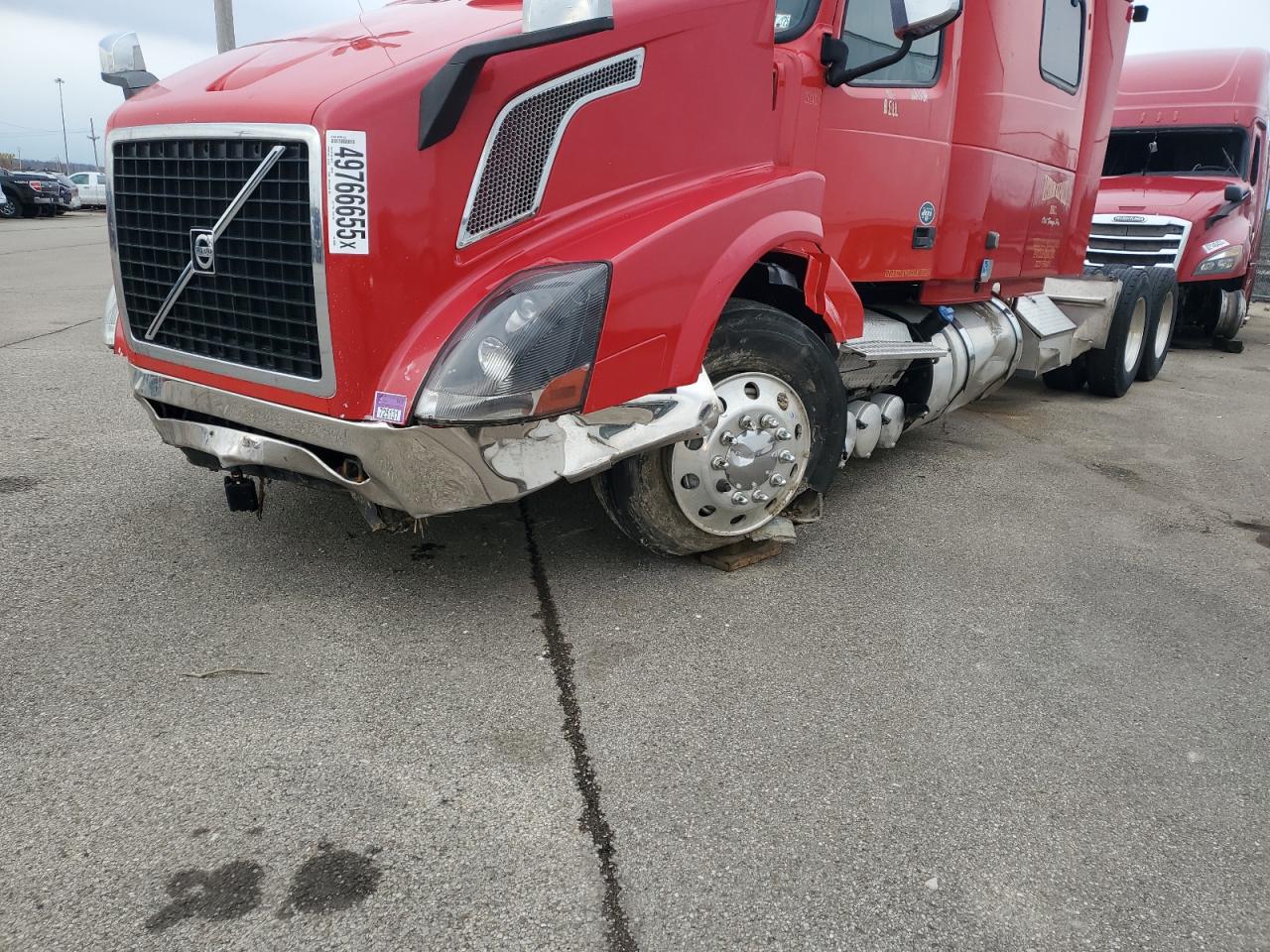 VOLVO VNL 2018 — 10