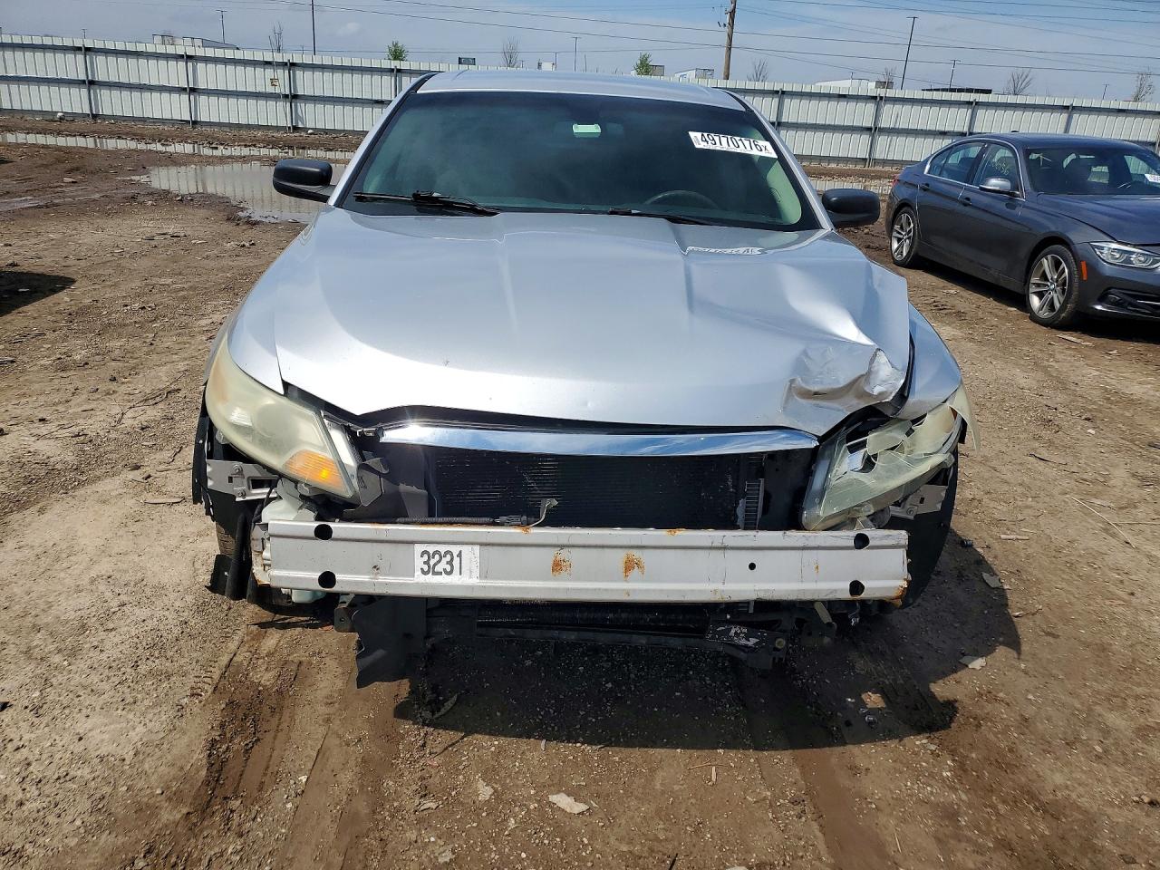 FORD TAURUS 2010 — 6