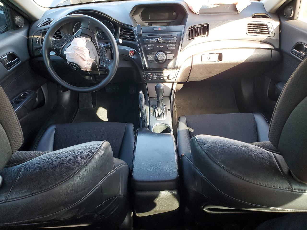 ACURA ILX 2013 — 9